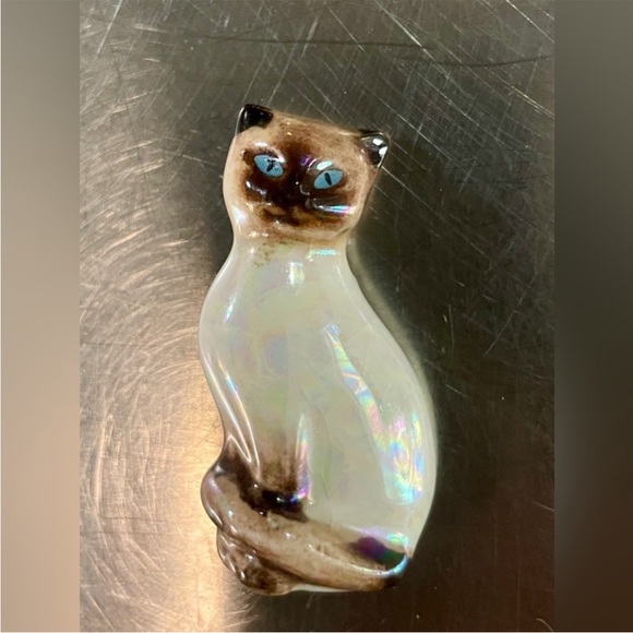 Vintage Avon Cat Brooch Set | Iridescent Siamese & Black Enamel Cat Pins - Picture 4 of 7